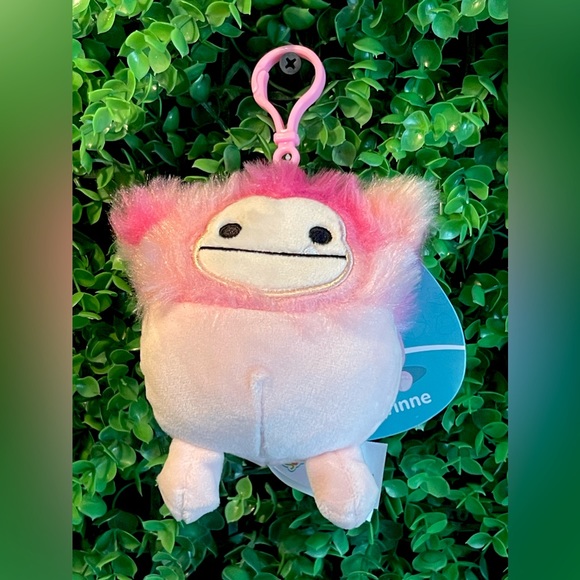 NWT Caparinne The Bigfoot Clip Squishmallows 3" - Picture 2 of 7
